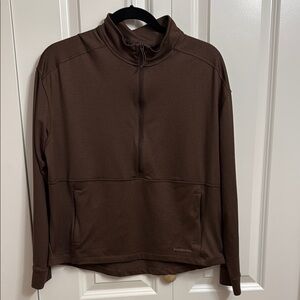Women’s Patagonia Brown Half-Zip Pullover base layer, size medium